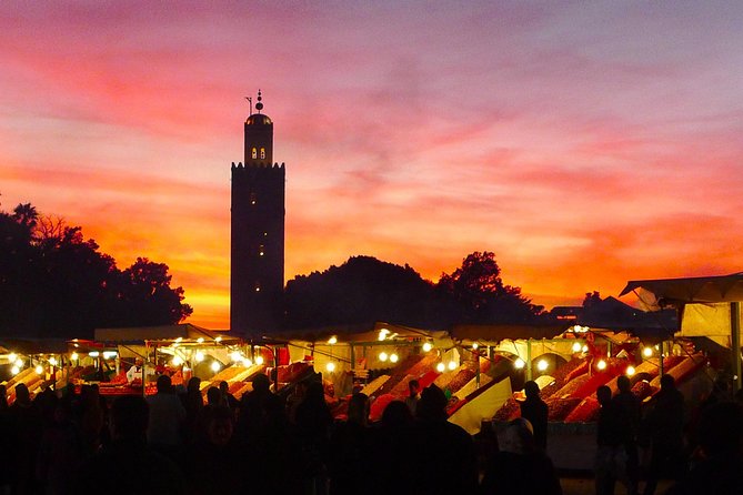 1 day Marrakech excursion leaving from Agadir - Walking through the souks