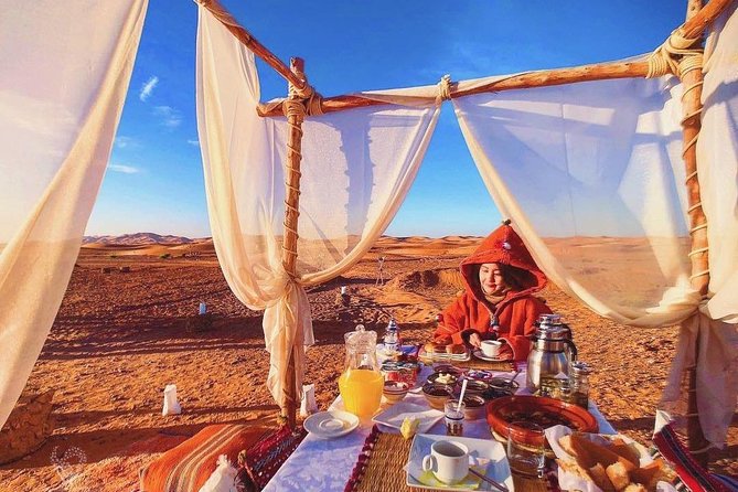 3 Days Desert Tour From Marrakech To the Desert of Merzouga with a Camel Trek - The food and overnight experience