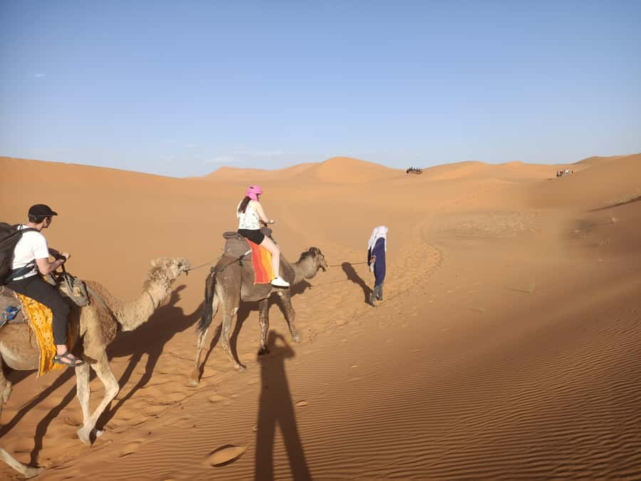 4 days Sahara Desert Tour From Marrakech To Merzouga dunes - Day 2: Todra Gorge, palm oases, and the road to Merzouga