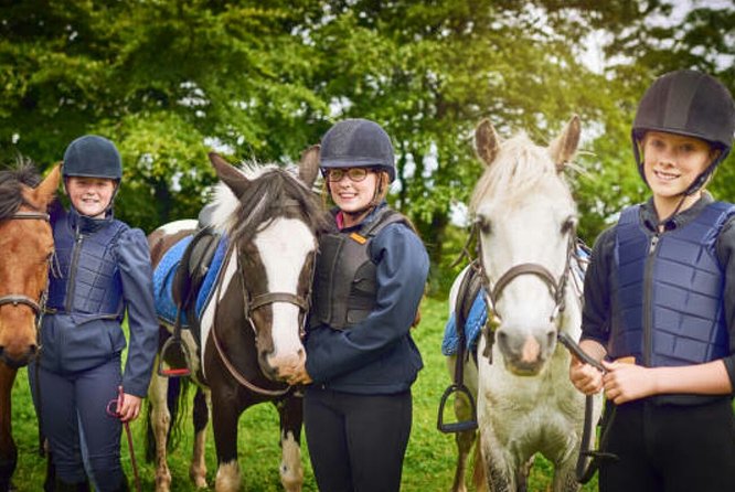Agadir 2-Hour Horse Riding Experience with Pickup - Two hours around Agadir’s outskirts