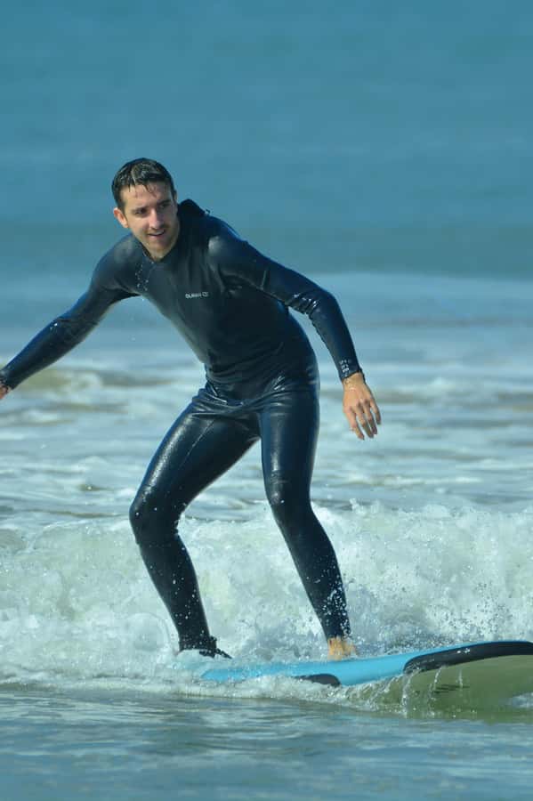 Agadir: Beginner Surf Lesson – Equipment Included - Wave conditions can change the whole lesson