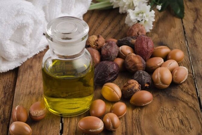 Agadir: Guided city tour with Kasbah and Souk El Had - The argan cooperative and Morocco’s best-known oil