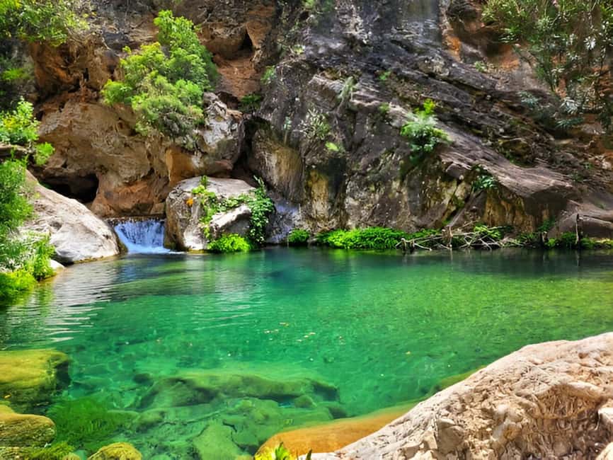 Agadir or Taghazout: Paradise Valley with Lunch & Transfers - The 30-minute walk into the valley