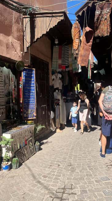 Agadir/Taghazout : Marrakech Guided Tour old Medina & Souks - Jemaa el-Fna when the city turns theatrical