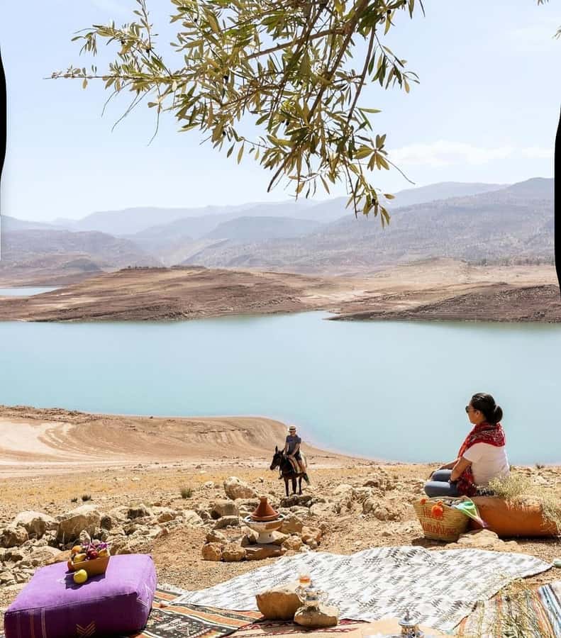 Agafay Desert & Atlas Mountain & Camel Ride Day Trip & Lunch - Berber villages and Amazigh traditions
