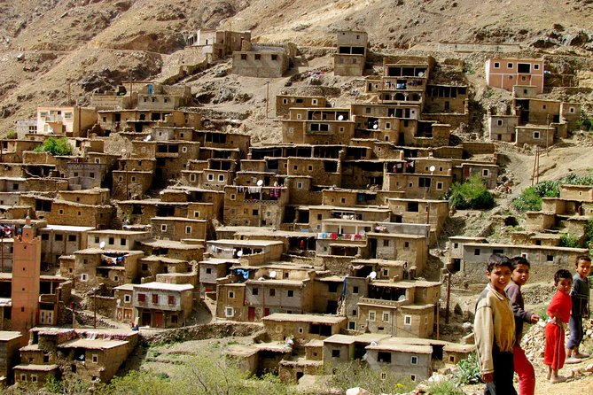 Agafay Desert & Berber villages & Atlas Mountains, Full Day Trip From Marrakech - Leaving Marrakech for the Agafay rocks