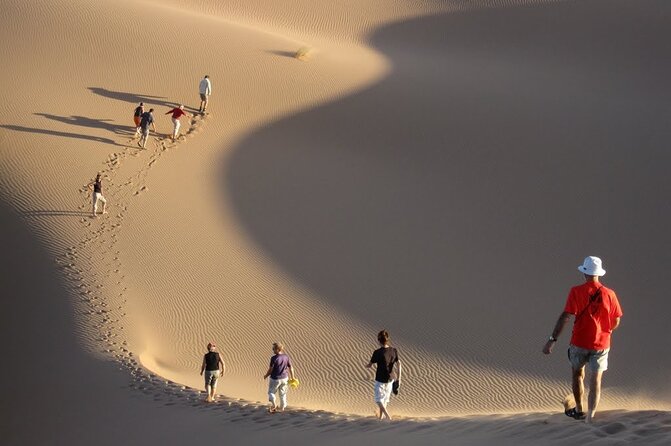 Agafay Desert Camel riding with sunset and dinner and berber show - A 20-minute camel ride along an old Berber path