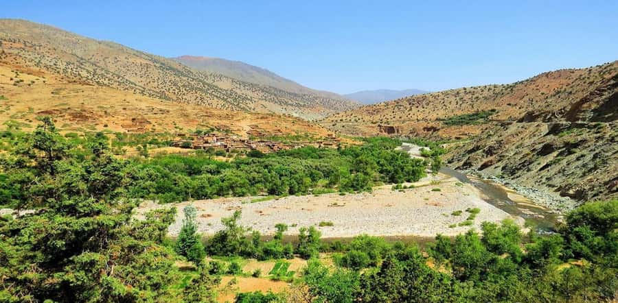 Atlas Mountains: Ijoukak and 4 Valleys with Camel Ride - Lunch with a local family