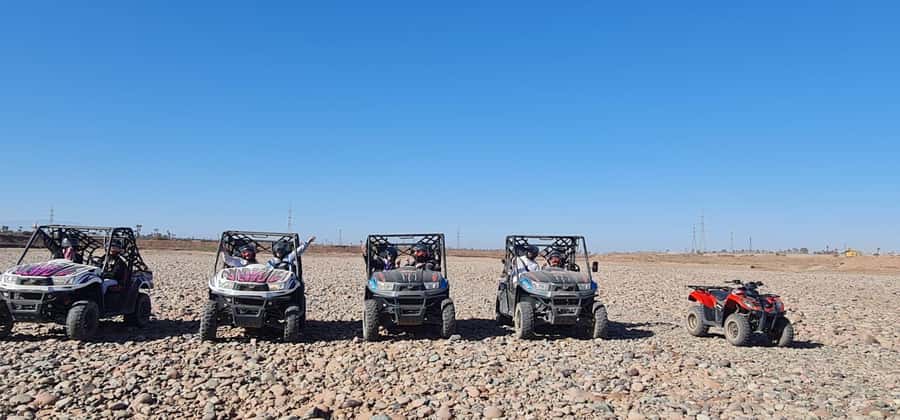 Buggy ride at the Palm Grove and Desert with swimming pool - The safety briefing comes before the fun