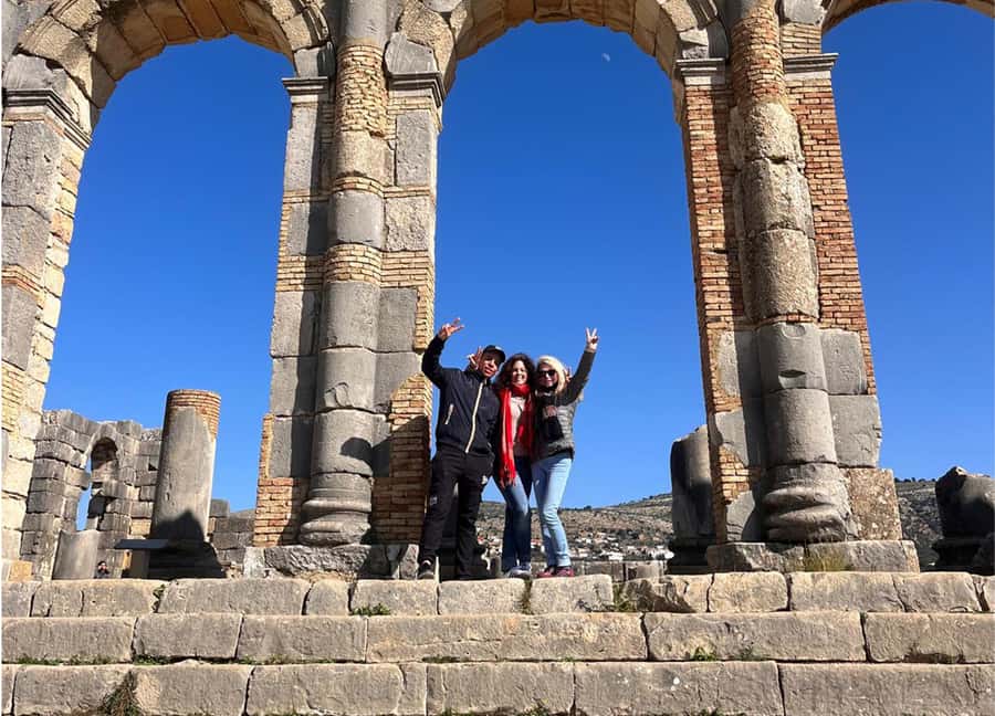 Casablanca: 6-Day Tour To Marrakech Via Chefchaouen & Desert - What the private vehicle changes