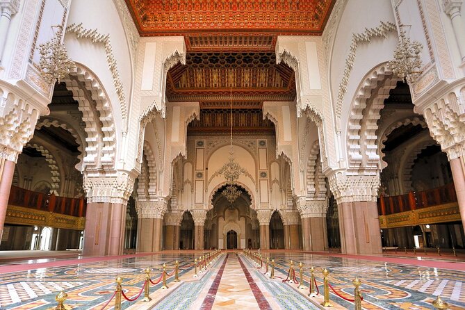 Casablanca Airport Layover Tour with Return to Airport or Hotel Dropoff - Hassan II Mosque and the Atlantic edge