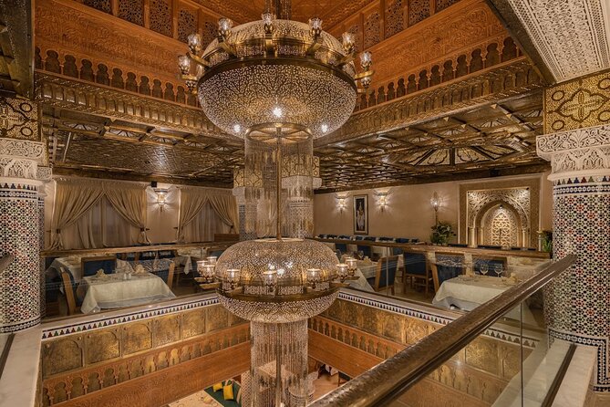 Casablanca City Night Tour and Traditional Moroccan Dinner - Hassan II Mosque, moonlight, and the Atlantic