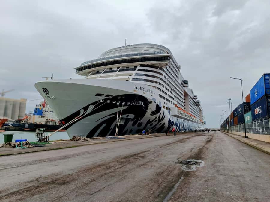 Casablanca day trip from the cruise ship passenger. - Casablanca’s central districts by private vehicle
