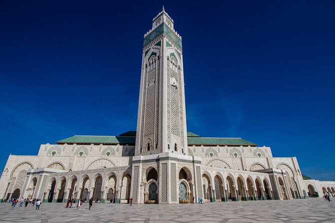 Casablanca Guided Tour with professional guide and lux vehicle - Why this tour works for a first look at Casablanca