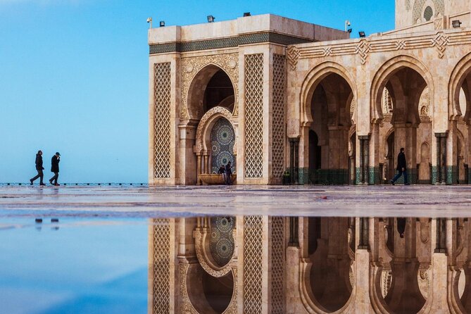 Casablanca Guided Tour with professional guide and lux vehicle - The Hassan II Mosque and the Atlantic setting