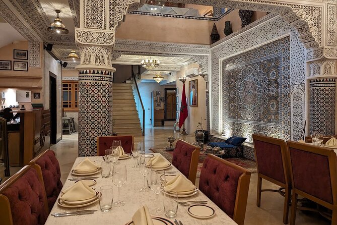 Casablanca Layover Tour with Round-Trip Airport Transfer - Habous Quarter and the Royal Palace Area