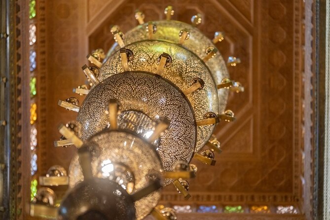 Casablanca Layover Tour with Round-Trip Airport Transfer - Casablanca’s Central Marketplace