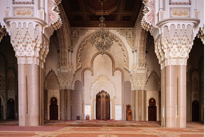 Casablanca Private City Tour - Ain Diab and the Atlantic finish