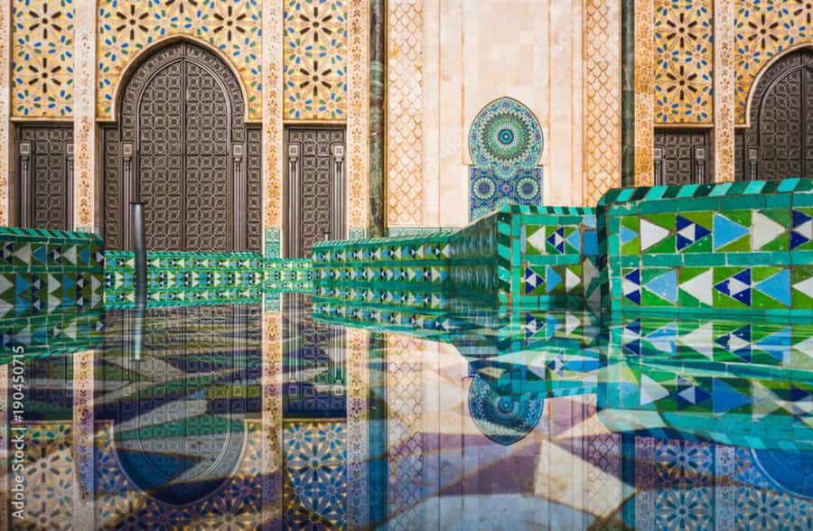 Casablanca: Private Guided Tour with Hassan II Mosque Ticket - Mohammed V Square, United Nations Square, and the center