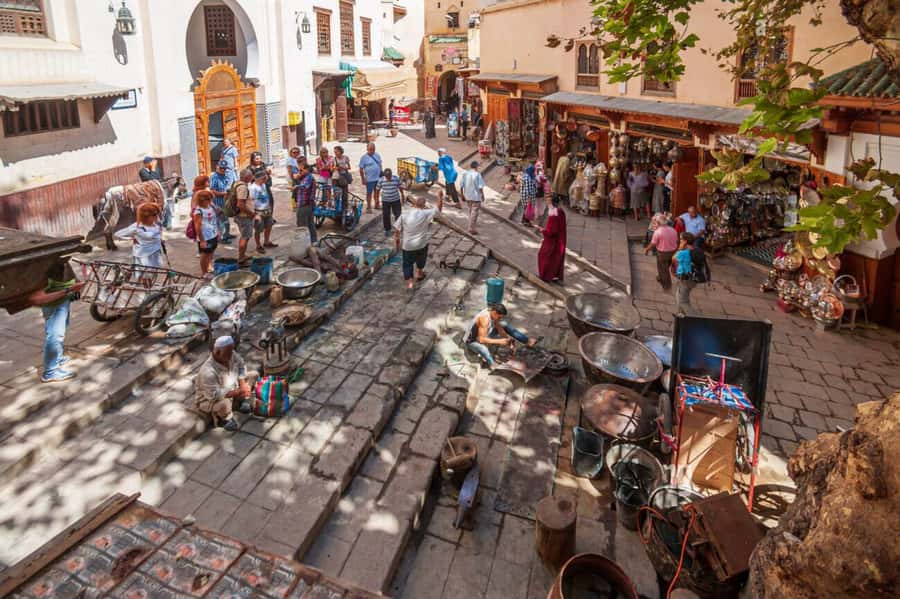Casablanca to Fez: Scenic & Historical Day Trip with Lunch - Kairaouine University and the Medina’s religious schools