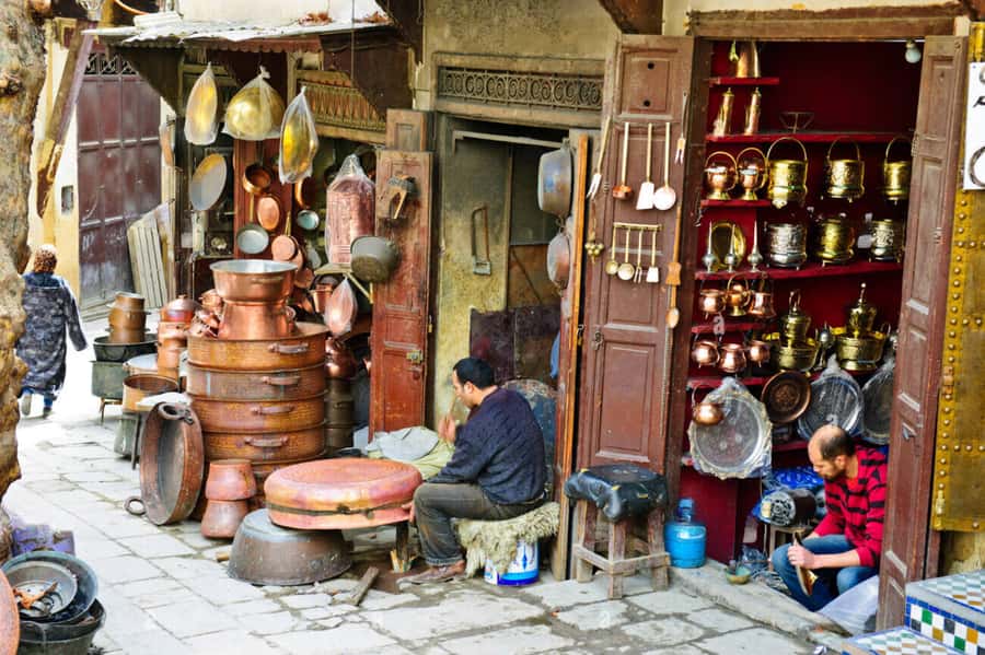 Casablanca to Fez: Scenic & Historical Day Trip with Lunch - Tannery, fountain, and the craft workshops