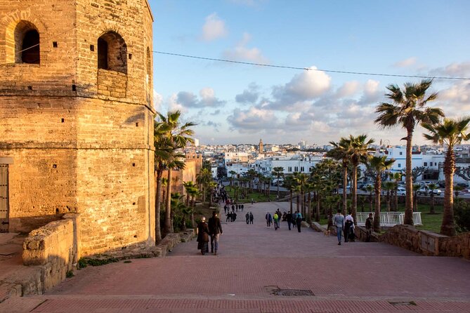 Casablanca to Rabat Full-Day Trip - What the guides add to the experience