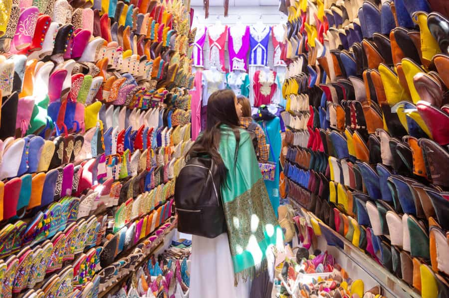 Casablanca: Traditional Souks Shopping Private Tour - Spices, food, and Moroccan sweets