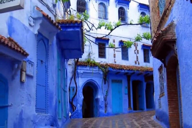 Chefchaouen the Blue City Full-Day Trip from Casablanca - Meeting your Chefchaouen guide