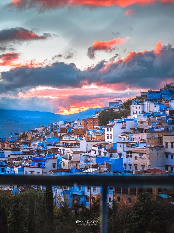 Chefchaouen tour guide - Starting at Bab Souk, the practical beginning