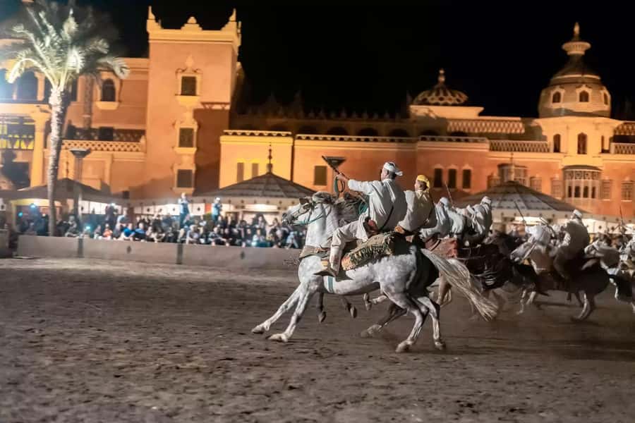 Chez Ali Dinner & Horsemen Show From Marrakech - Acrobats and horse stunts raise the energy
