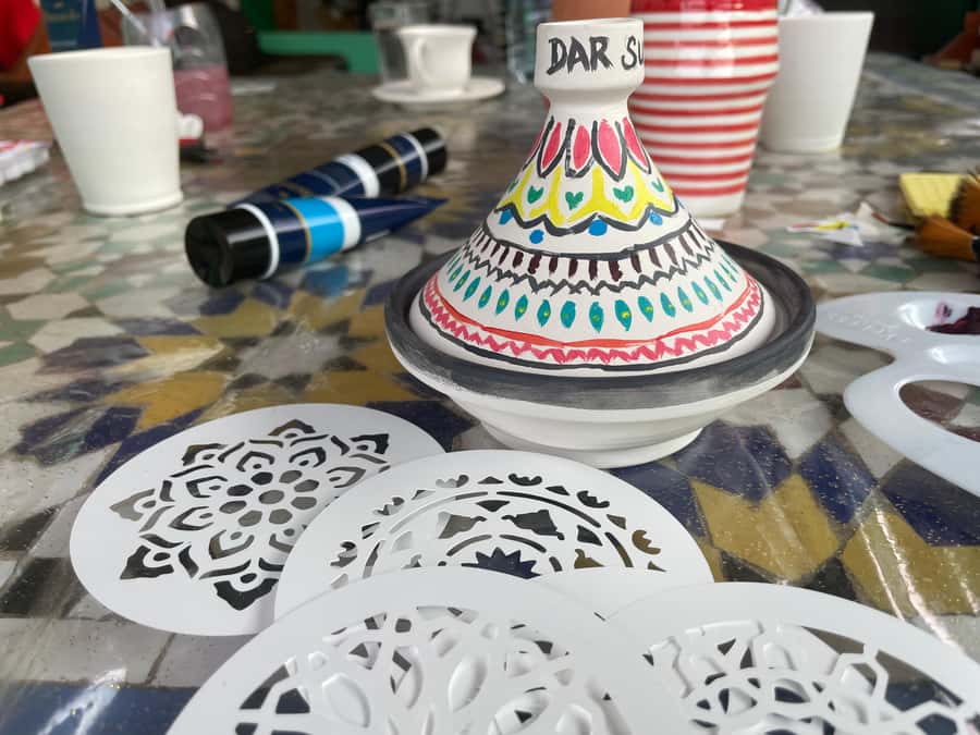 Creative Painting on Fes Pottery - A 90-minute creative break