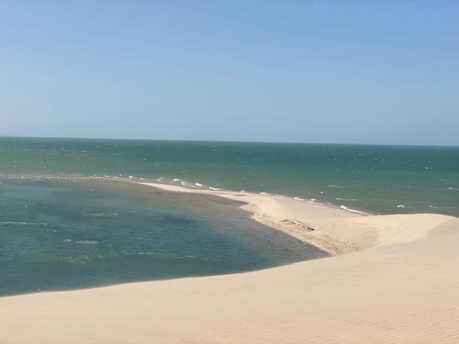 Dakhla White Dune Tour 4x4 - Climbing the White Dune