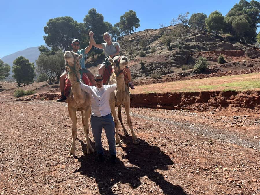 Day Trip To Atlas Mountain and Berber Village From Marrakech - Bread, argan oil, and Moroccan tea