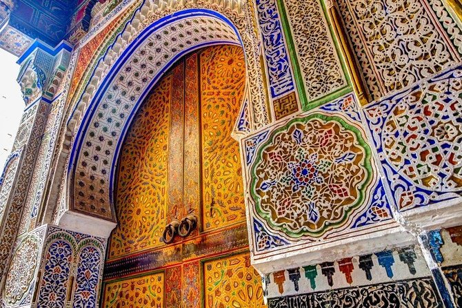 Discover Fez's and its hidden secrets - Al-Attarine Madrasa and the details above eye level