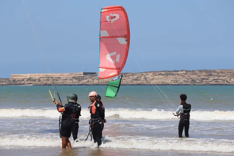 Essaouira: 2-hour kitesurfing lesson (all levels) - When wind changes the plan