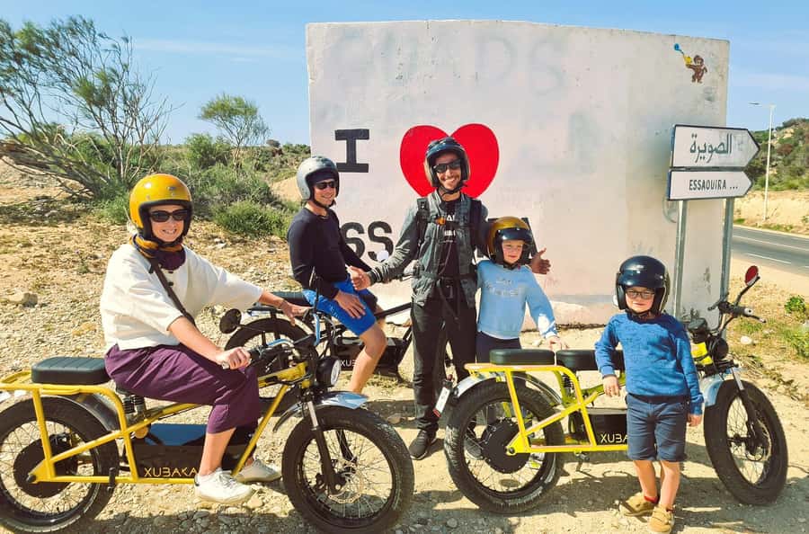 Essaouira: Area Highlights Guided E-Bike Tour - The old hippy village and its photo stops