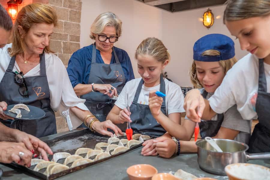 Essaouira: Moroccan pastry workshop - Friendly instruction in three languages