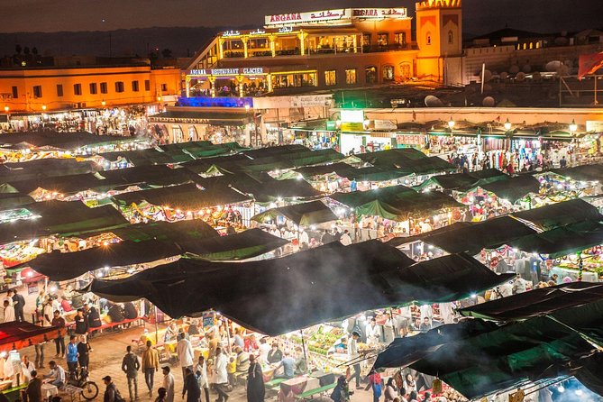 Evening Marrakech: Gastronomic and Market Tour Inside the Medina - Djemaa El Fna at the start: Marrakech turns up the volume