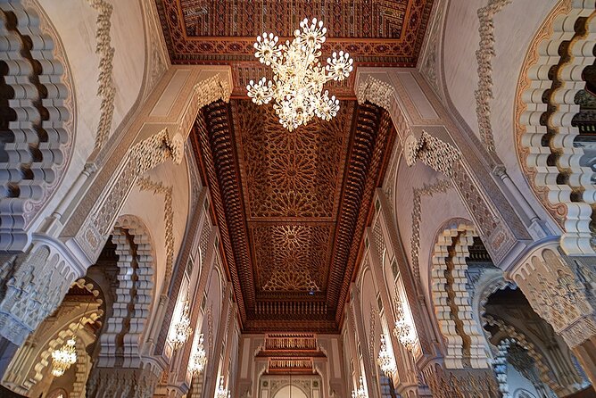 Exclusive tour of Casablanca with access to the Hassan II Mosque - A quick look at Rick’s Café