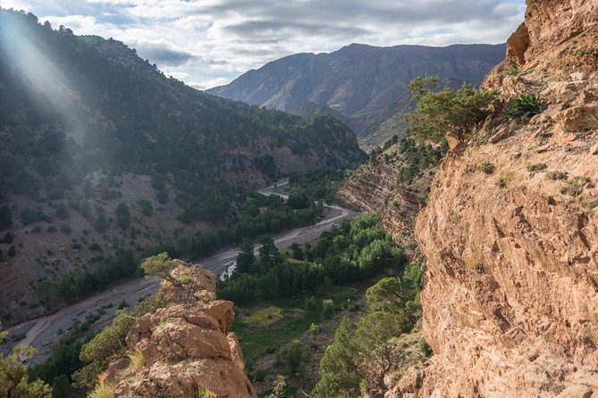 Excursion From Fez to the Middle Atlas Mountains - Food, water, timing, and comfort