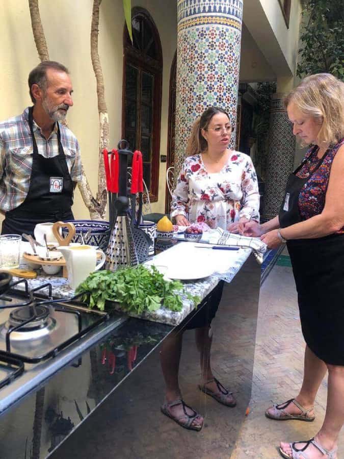 Fes: Authentic Cooking Class and Old Medina Visit - Walking to Riad Dar Chrifa
