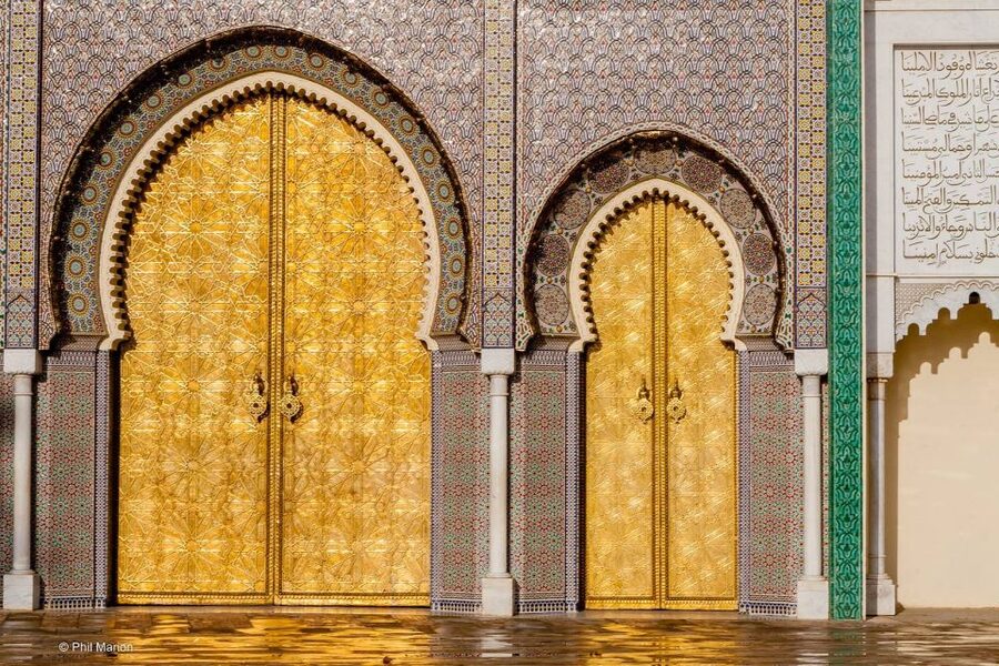Fes: Guided Sightseeing Tour with Luxury Car - Shopping and lunch: useful, but budget your time