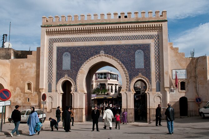 Fes Guided Tour - Nejjarine Fountain and the details between major sights