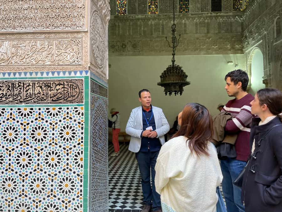 Fes: Medina Guided Tour with Local - Why a local guide matters in Fes Medina