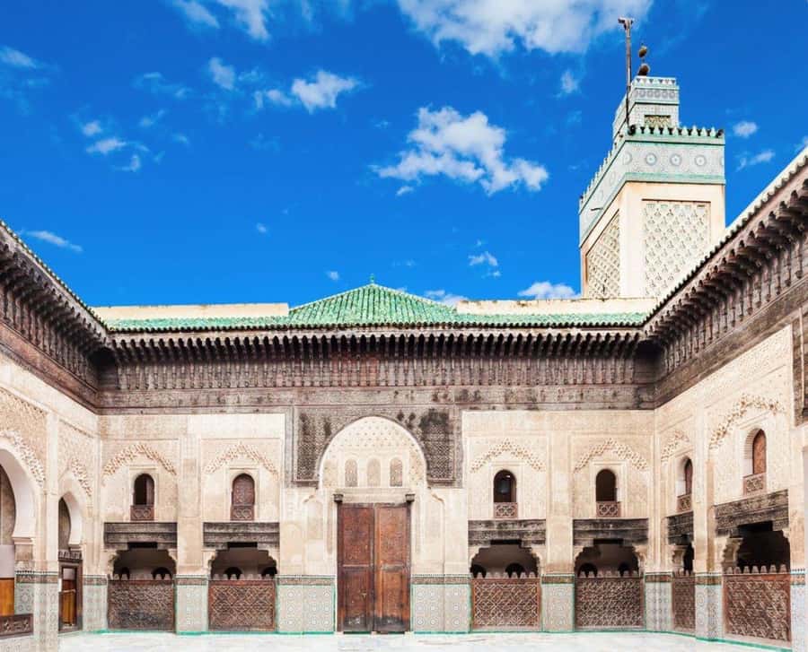 Fes: Museum, Al Attarine Madrasa & Tannery and Medina Tour - The Medina route, from major sights to narrow lanes