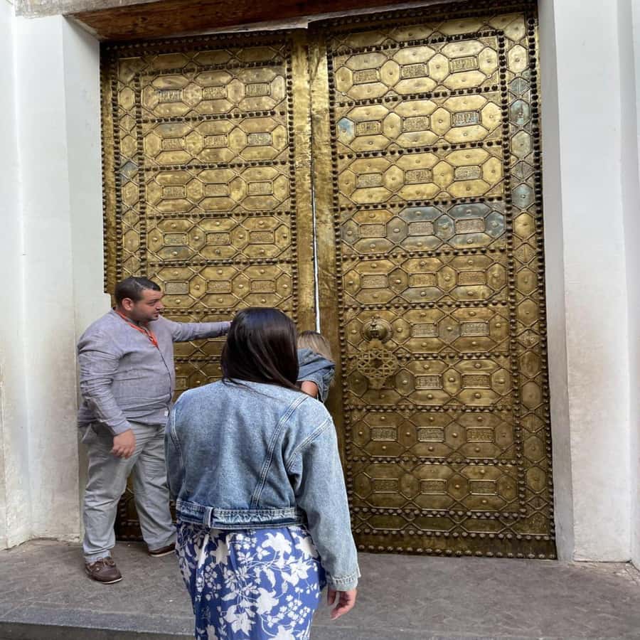 Fes: Museum, Al Attarine Madrasa & Tannery and Medina Tour - Is three and a half hours enough?
