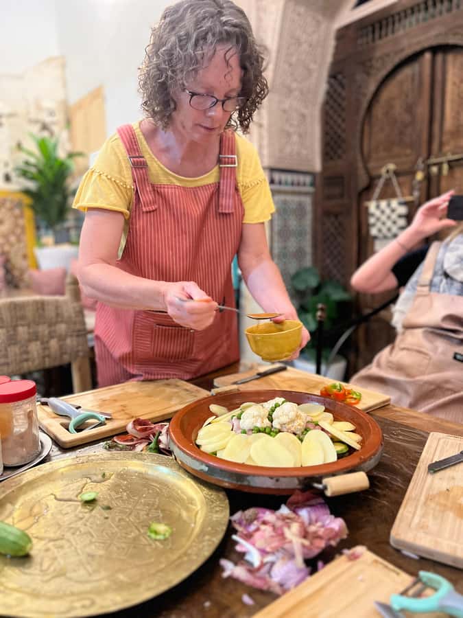 Fez: Souk Tour and Traditional Home Cooking Class - Timing, group size, and who will enjoy it