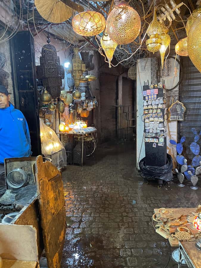 Friend tour guide to Fes Medina private walking tour - Key things to know before you book