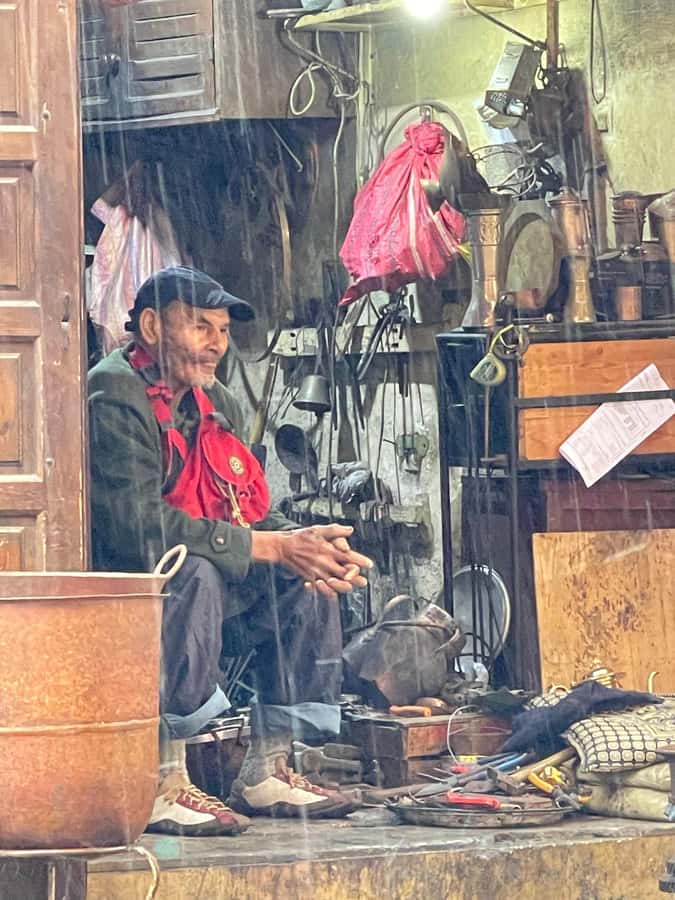 Friend tour guide to Fes Medina private walking tour - Tiny lanes, homes, and the working Medina