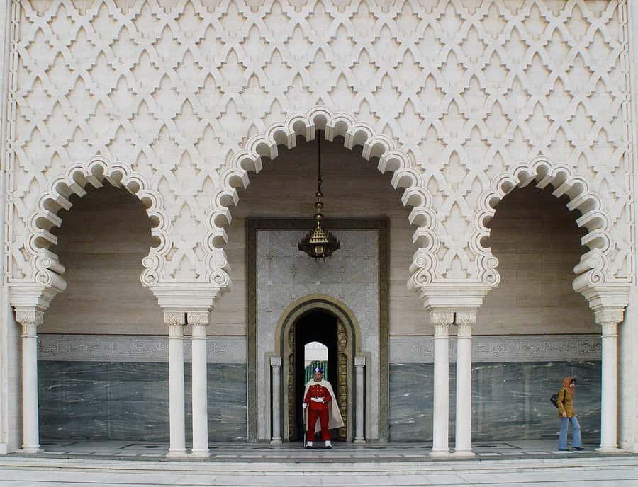 From Casablanca: Rabat Guided Day Trip with Hotel Transfers - Rabat Medina and the everyday city